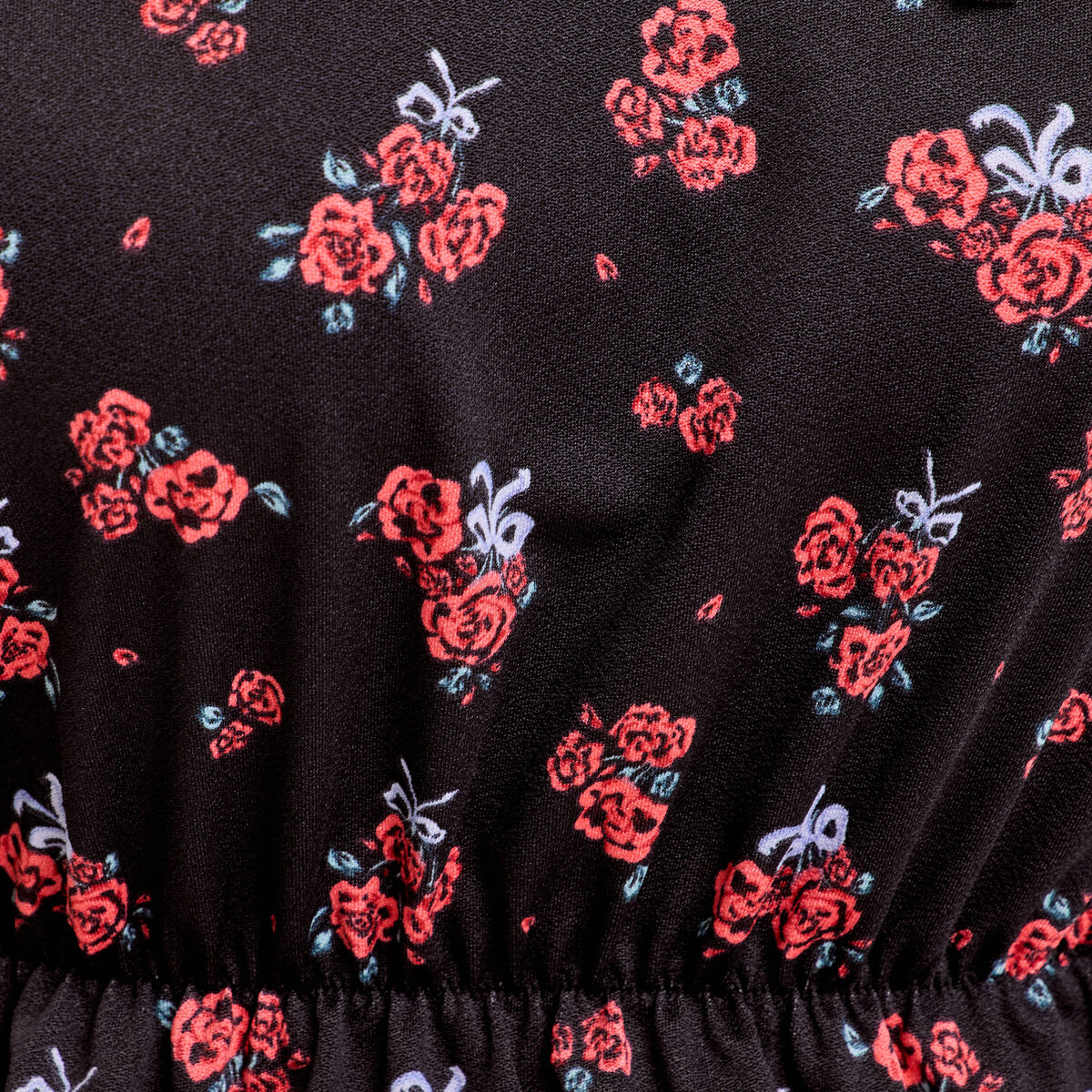 Blouse col V manches courtes noir femme