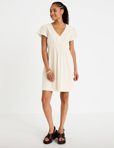 Robe courte &eacute;vas&eacute;e d&eacute;collet&eacute; brod&eacute;e ecru femme