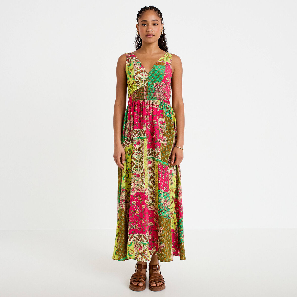 Robe longue &eacute;vas&eacute;e effet satin&eacute;e vert femme