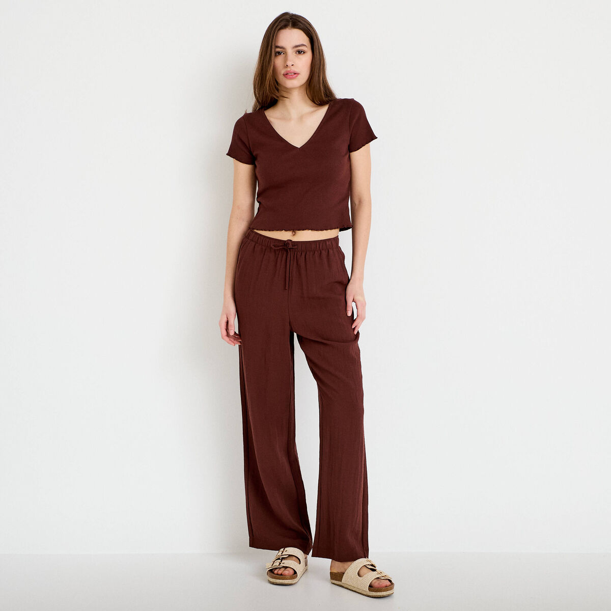 Pantalon large taille haute en cr&ecirc;pe marron femme