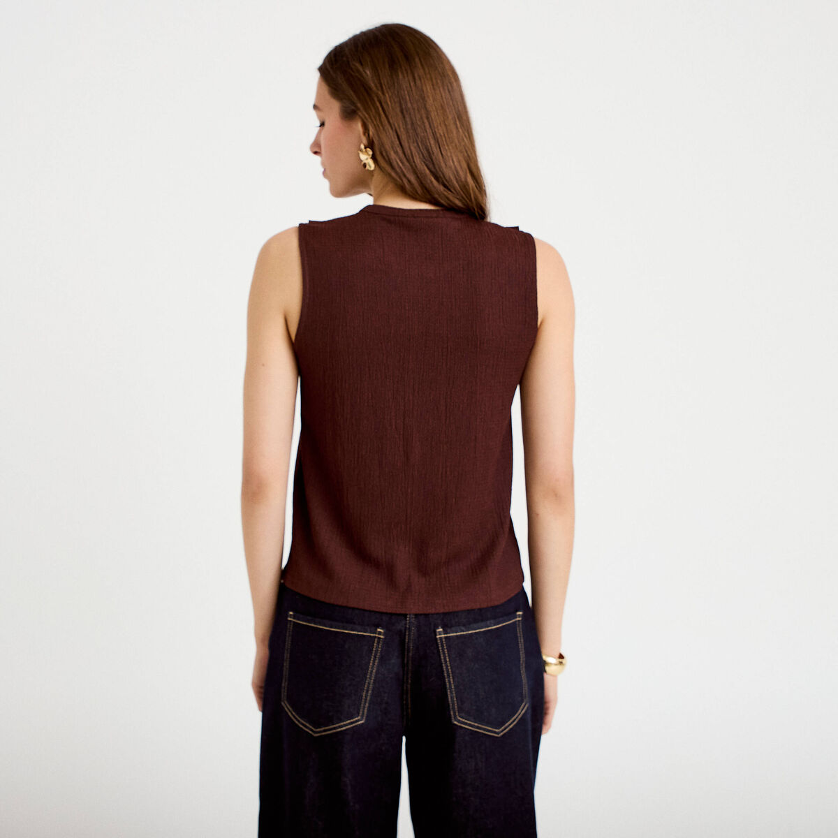 Blouse sans manches col v marron femme