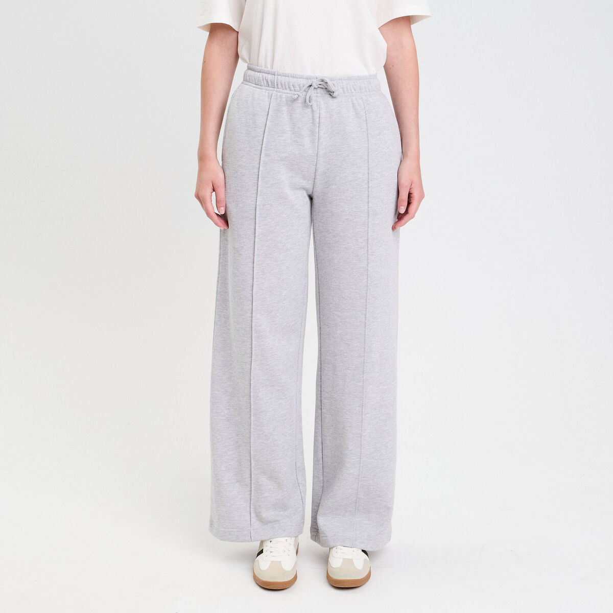 Pantalon large style jogging gris clair femme