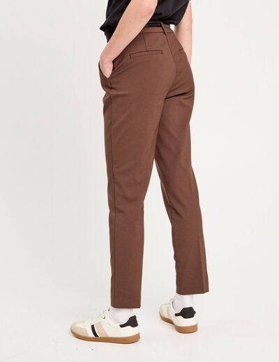 Pantalon cigarette ceintur&eacute; marron fonc&eacute; femme