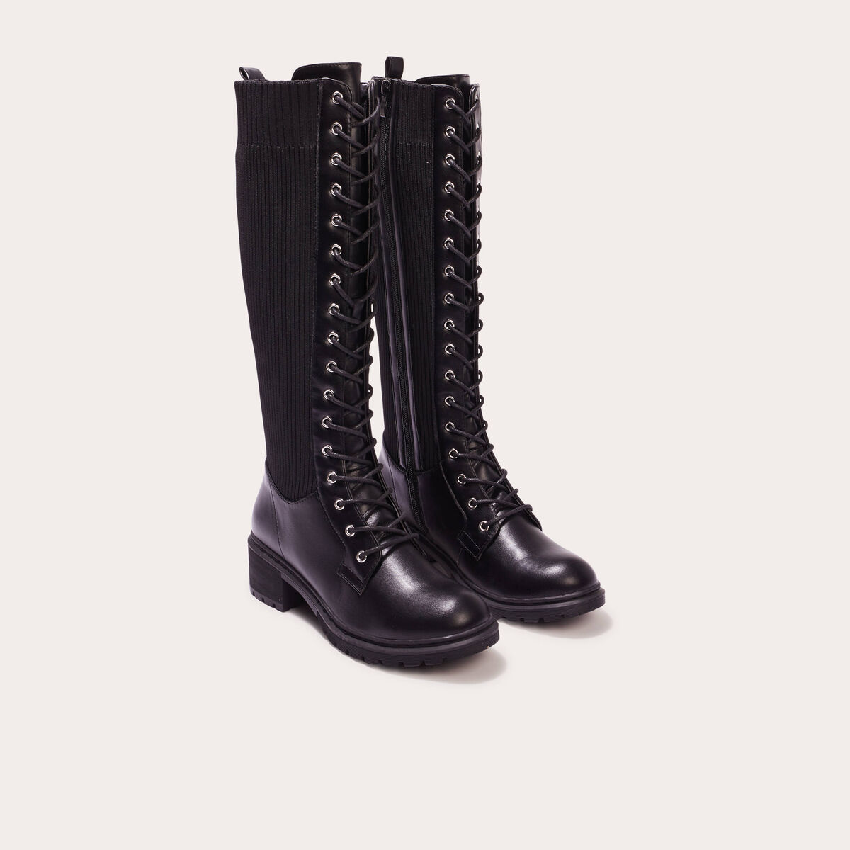 Bottes crantées avec lacets noir femme
