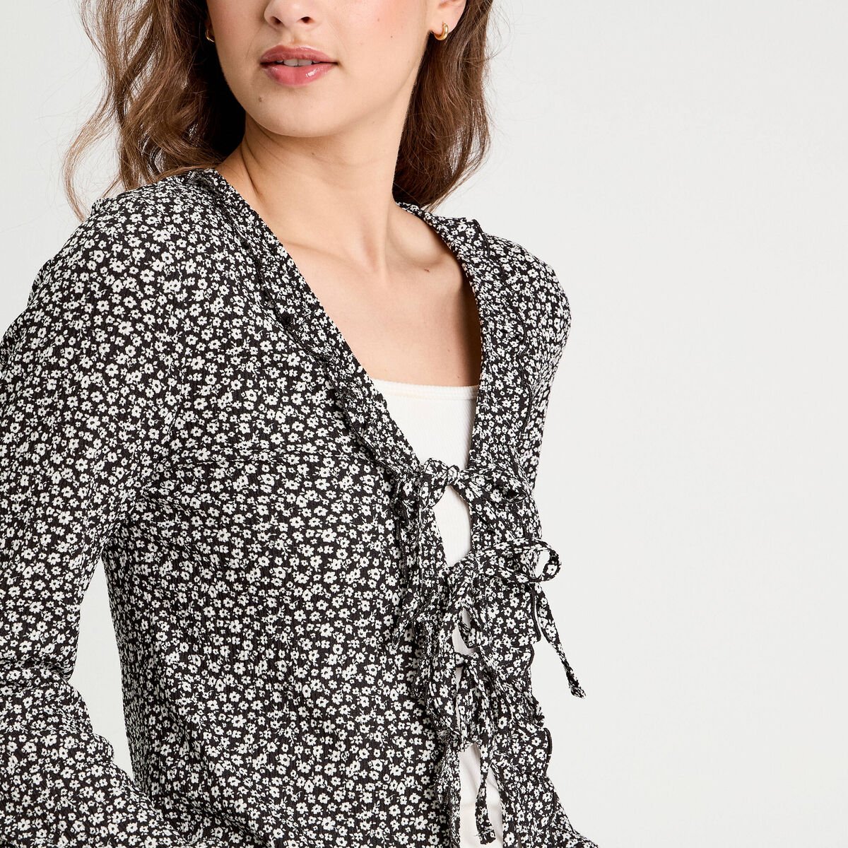 Blouse avec noeuds noir femme