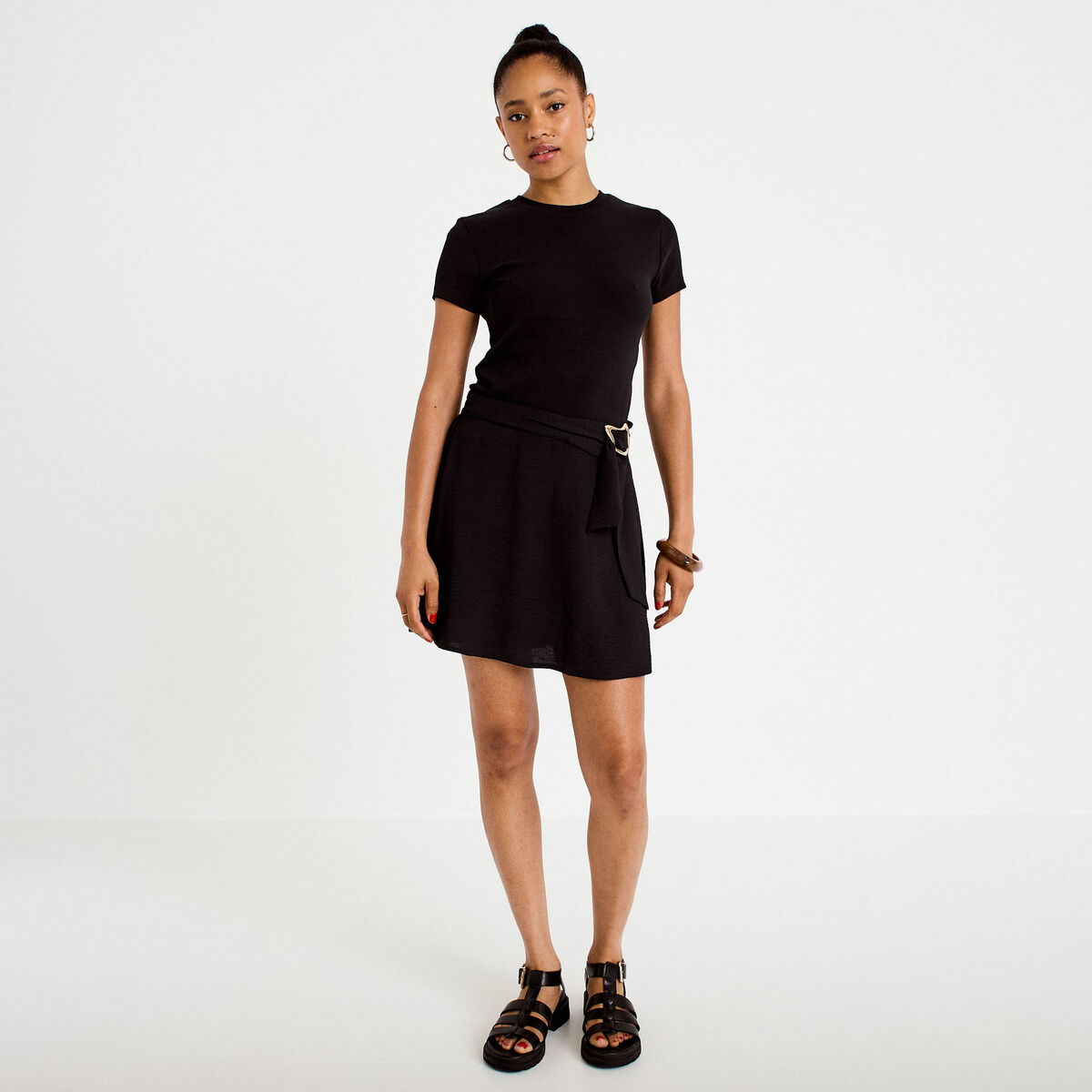 Jupe-short &eacute;vas&eacute;e courte noir femme
