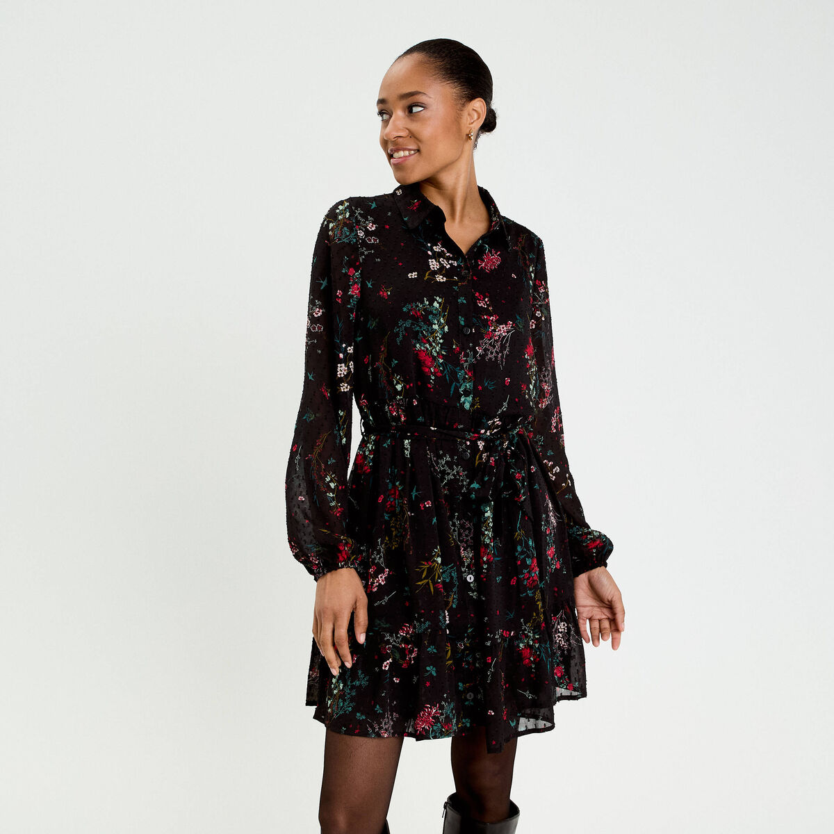 Robe &eacute;vas&eacute;e col chemise noir femme