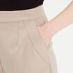 Short ajusté beige femme