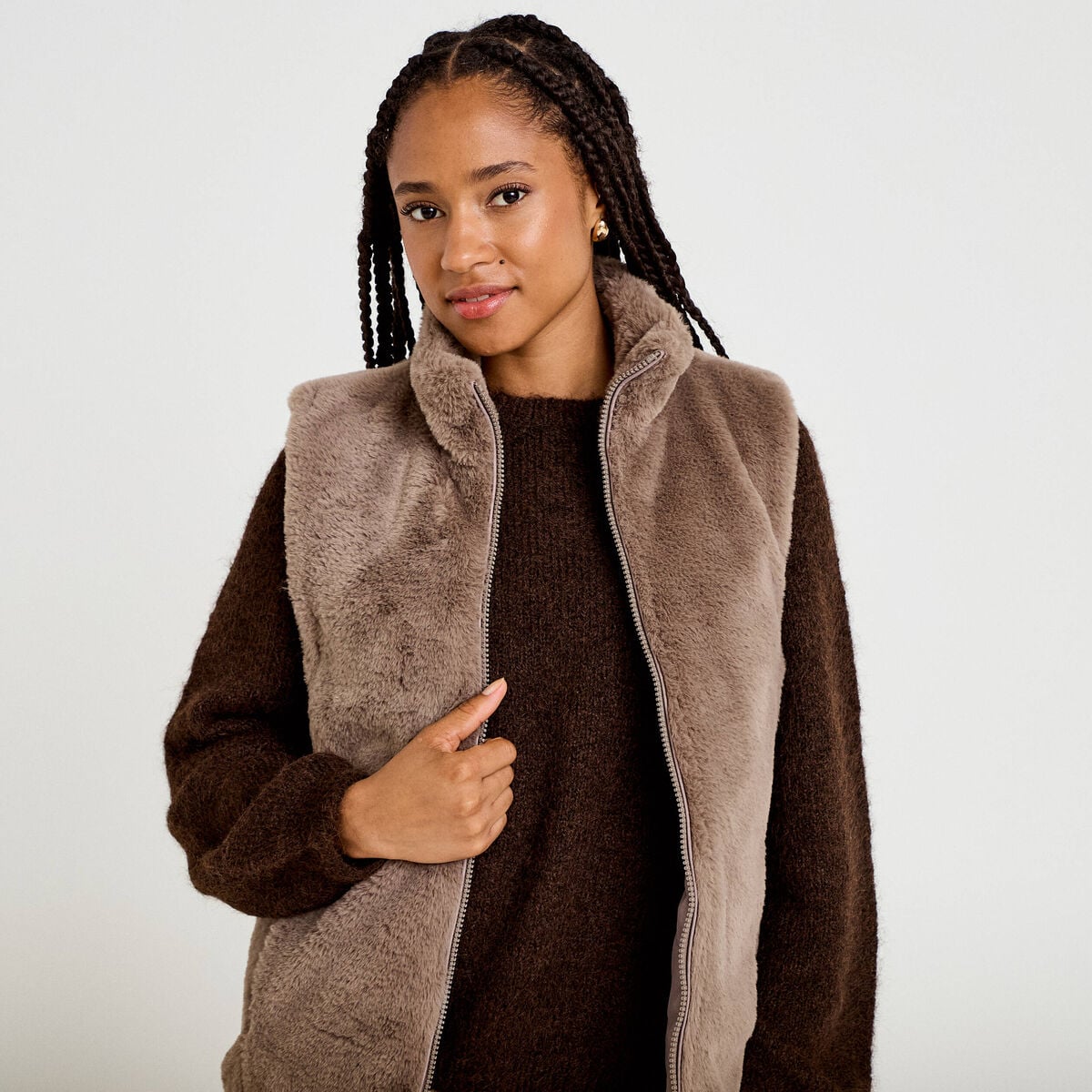 Veste sans manches fermeture zipp&eacute;e taupe femme