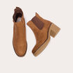 Bottines &agrave; talon aspect daim camel femme