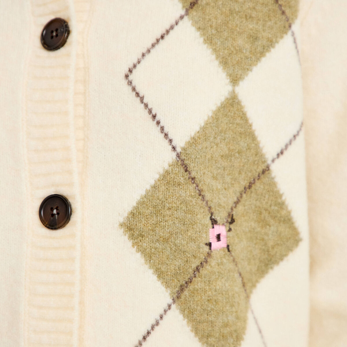 Gilet broderie col rond manches longues ecru femme