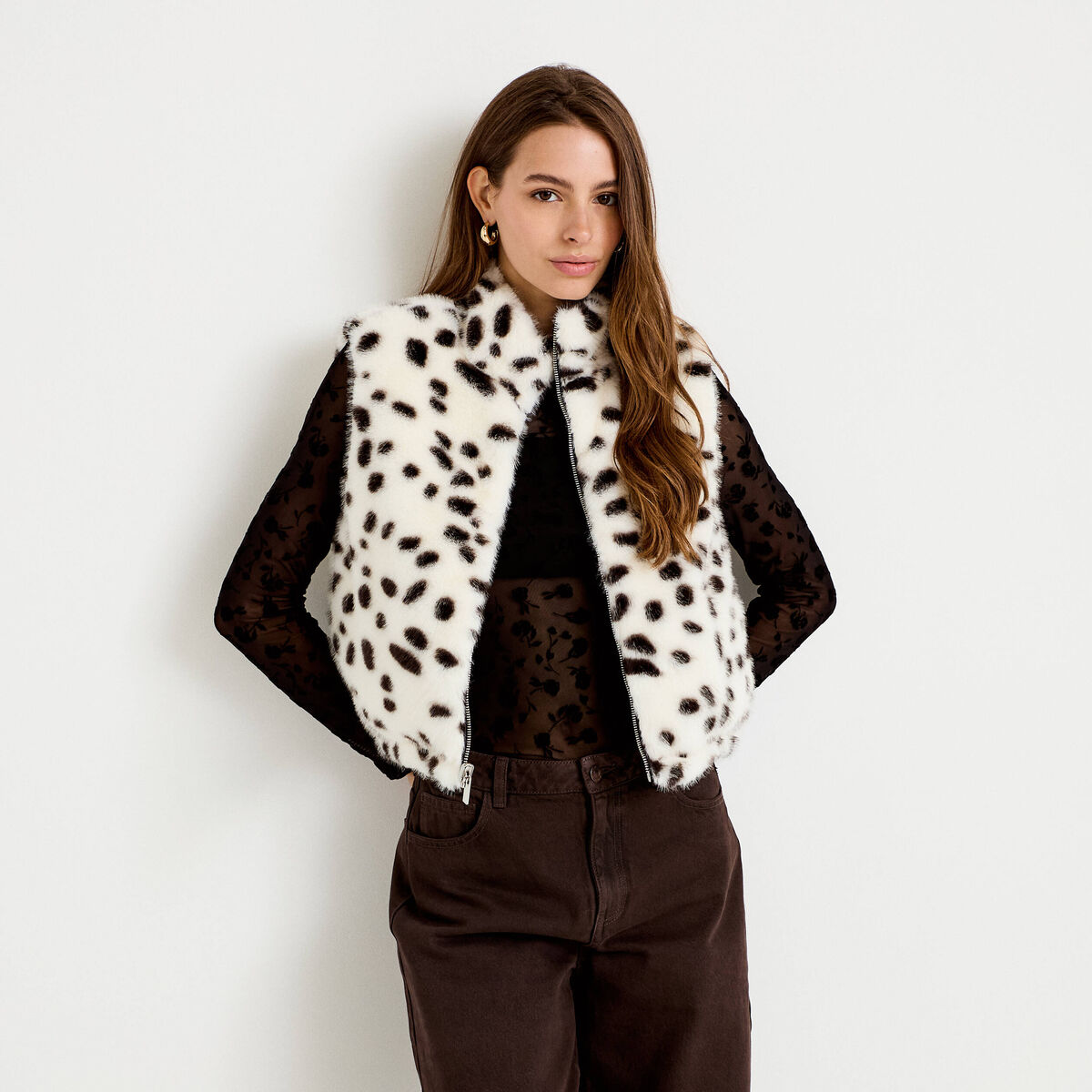 Veste sans manches col montant noir femme