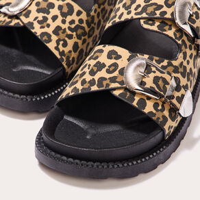 sandales crantees marron femme Sandales crantées marron femme