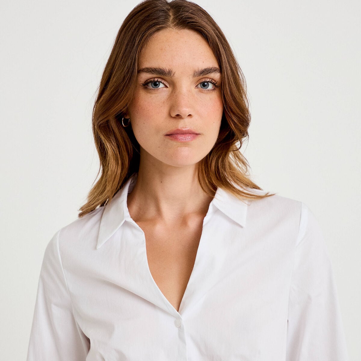 Chemise cintr&eacute;e manches longues ecru femme