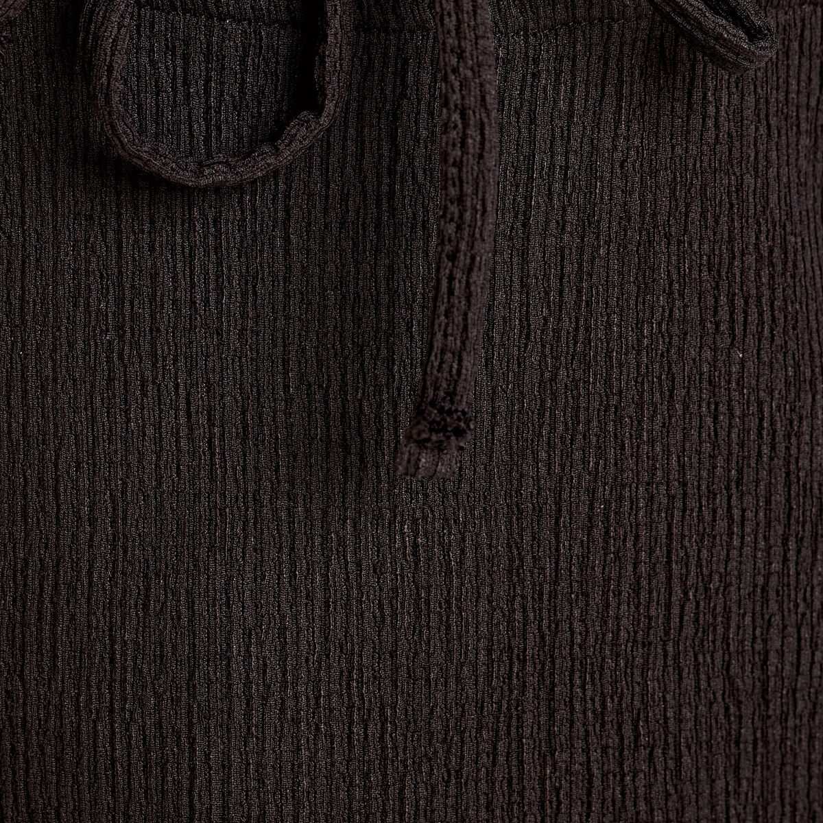 Robe droite avec noeud noir femme