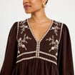 Robe droite courte col v manches 3/4 marron fonc&eacute; femme
