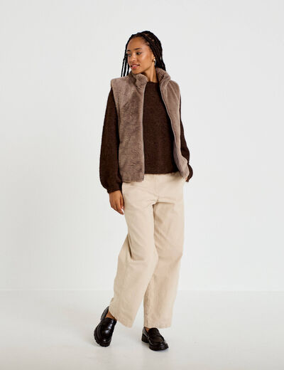 Veste courte ajust&eacute;e sans manches taupe femme