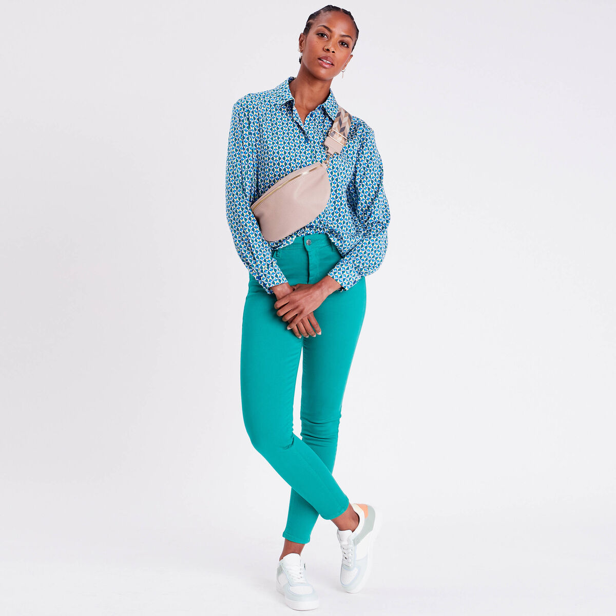 Chemise manches longues satin bleu femme