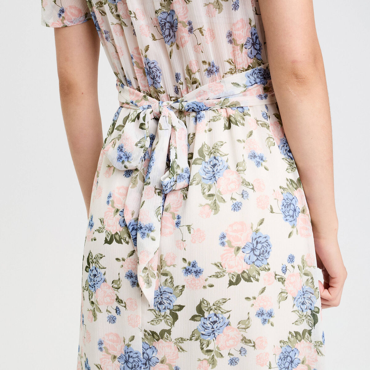 Robe évasée col v manches courtes blanc femme