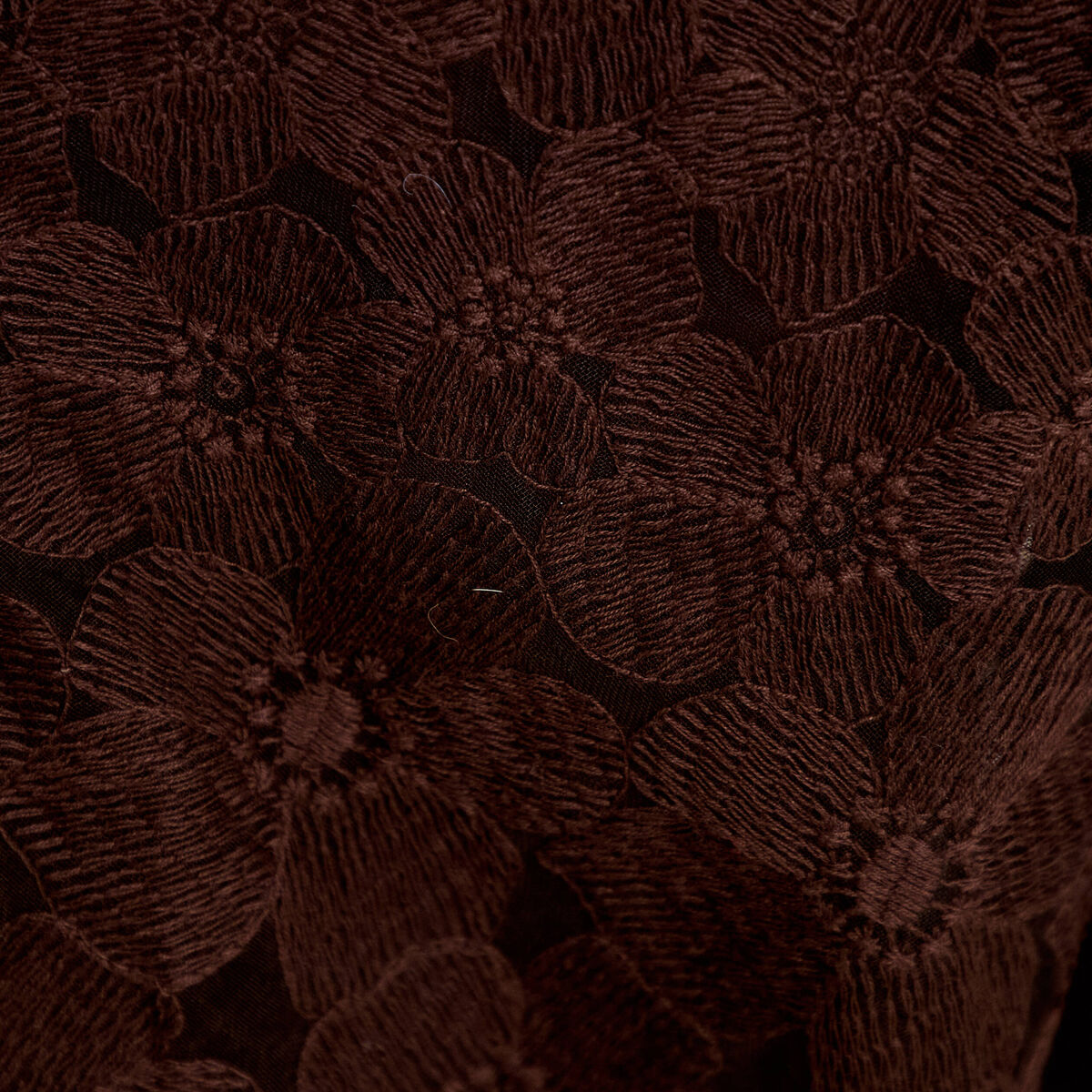 Blouse en dentelle d&eacute;collet&eacute; dos marron fonc&eacute; femme