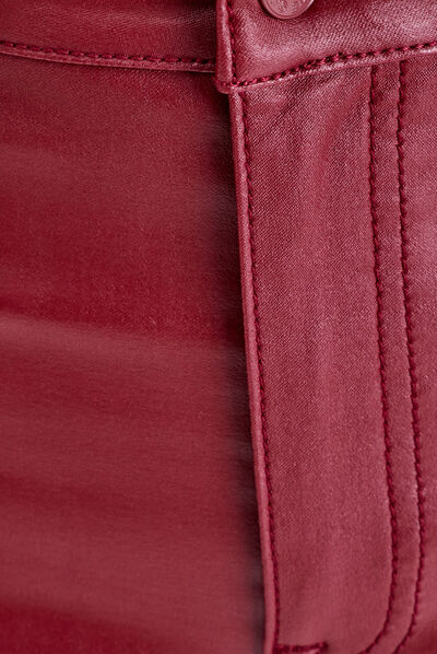 Pantalon skinny enduit bordeaux femme