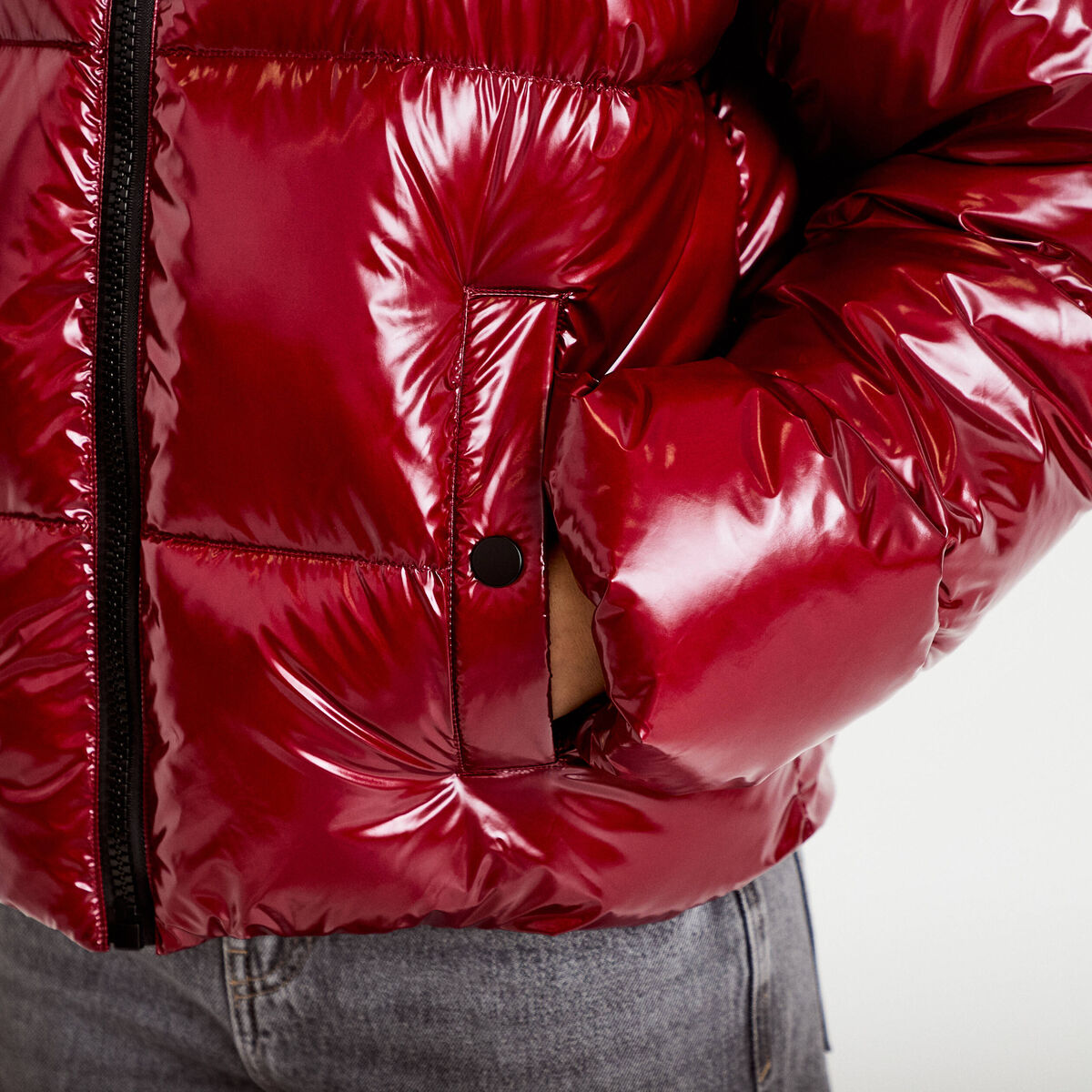 Doudoune bas resserr&eacute; manches longues rouge femme