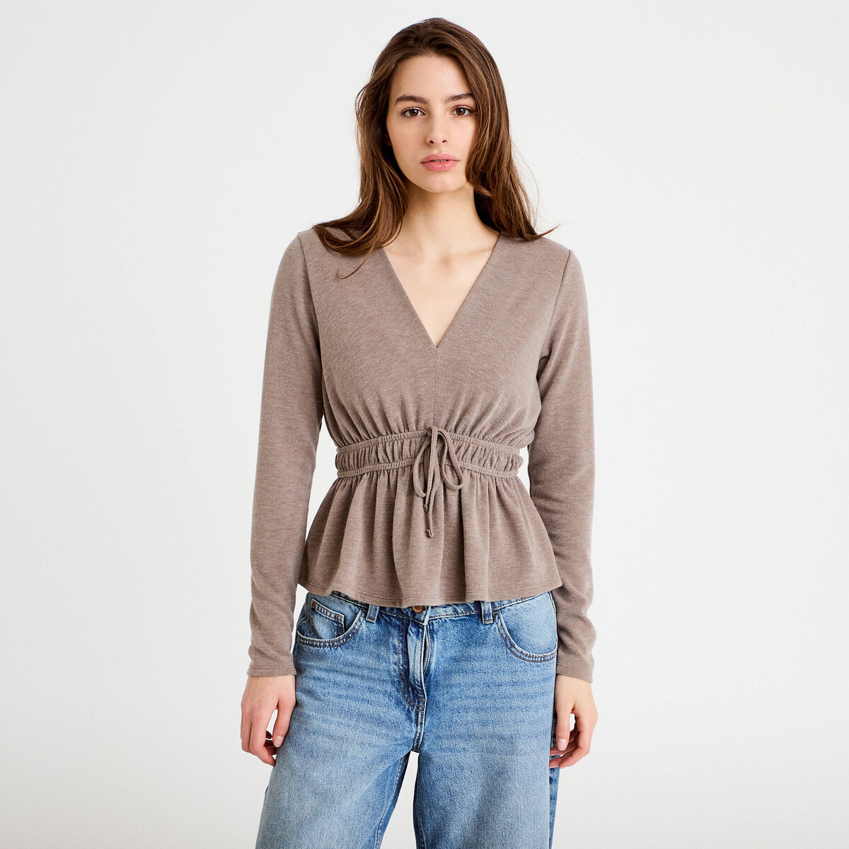 Blouse cintr&eacute;e col v manches longues beige femme