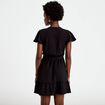 Robe courte &eacute;vas&eacute;e col v manches courtes noir femme