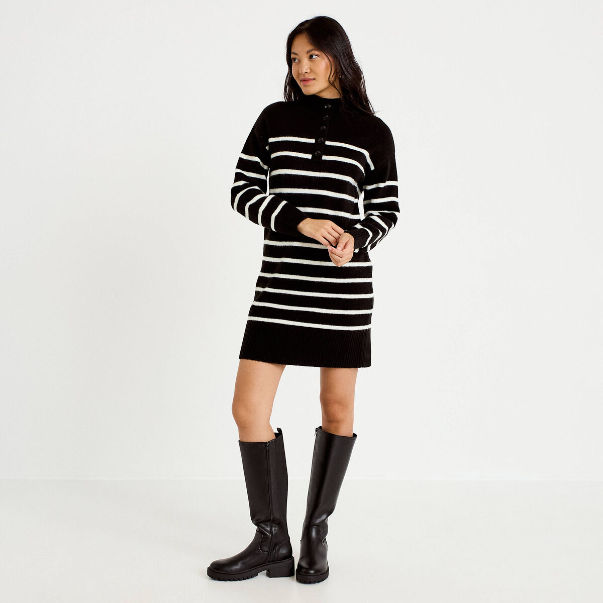 Robe pull droite manches longues 3/4 noir femme