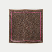 Foulard carr&eacute; satin taupe femme