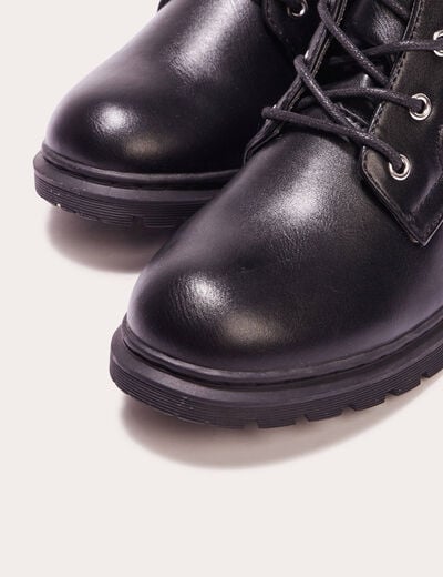 Bottes crantées avec lacets noir femme