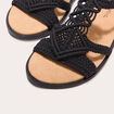 Sandales plates macramé noir femme