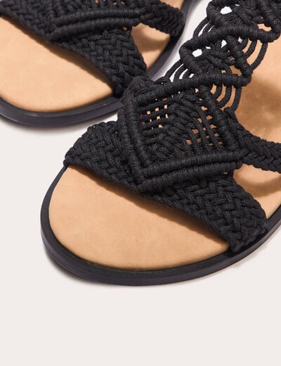 Sandales plates macramé noir femme