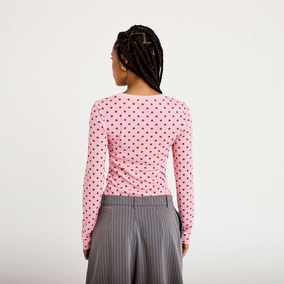 T-shirt ajust&eacute; col rond manches longues rose corail femme