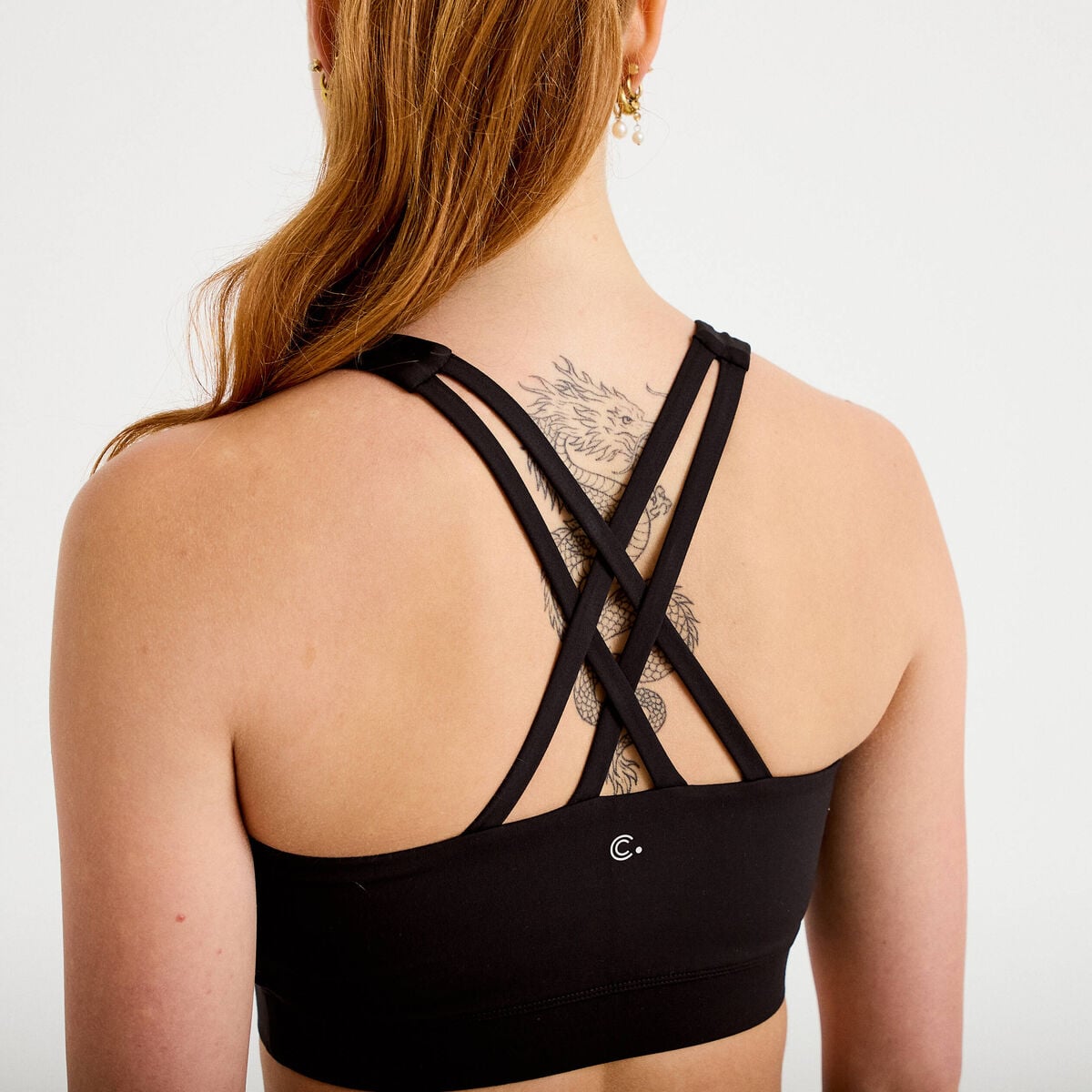 Brassi&egrave;re de sport activewear noir femme