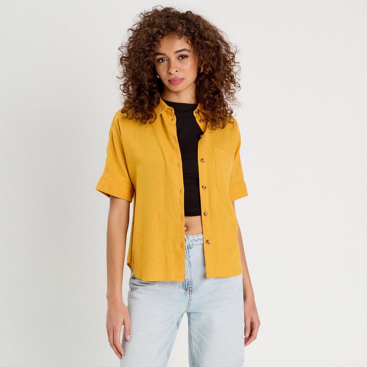 Chemise manches courtes contenant du lin jaune citron femme