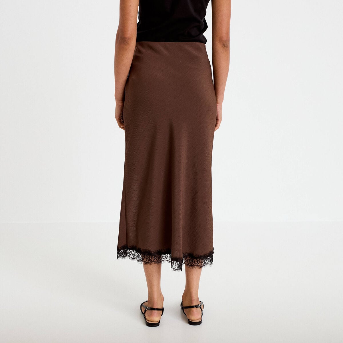 Jupe &eacute;vas&eacute;e 3/4 d&eacute;tail dentelle marron fonc&eacute; femme