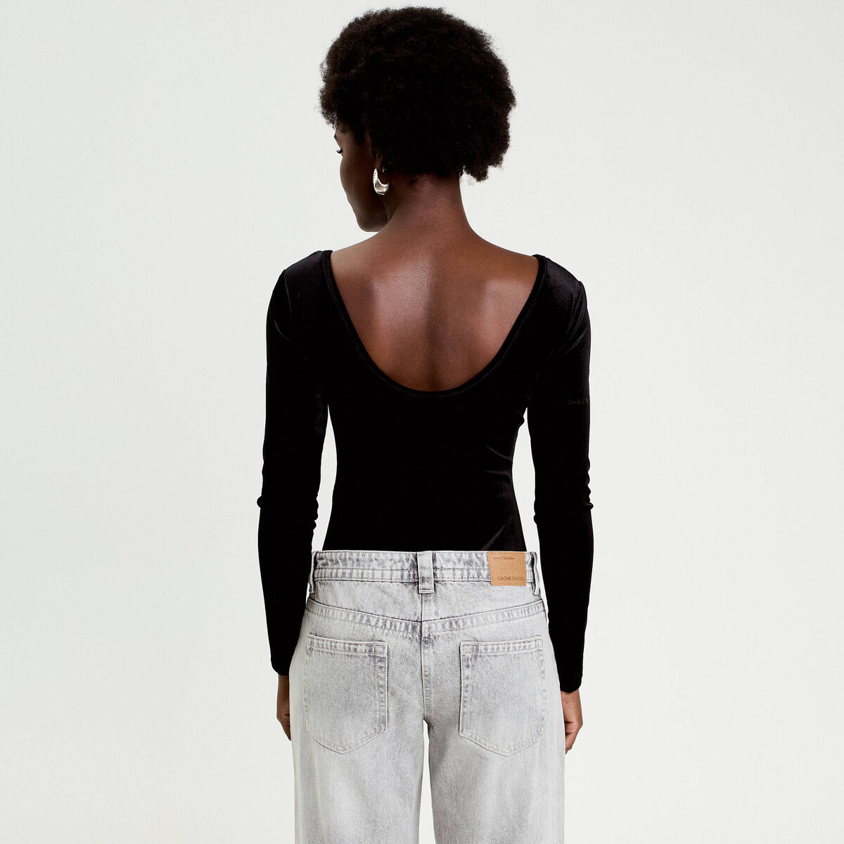 Body en velours d&eacute;collet&eacute; dos noir femme
