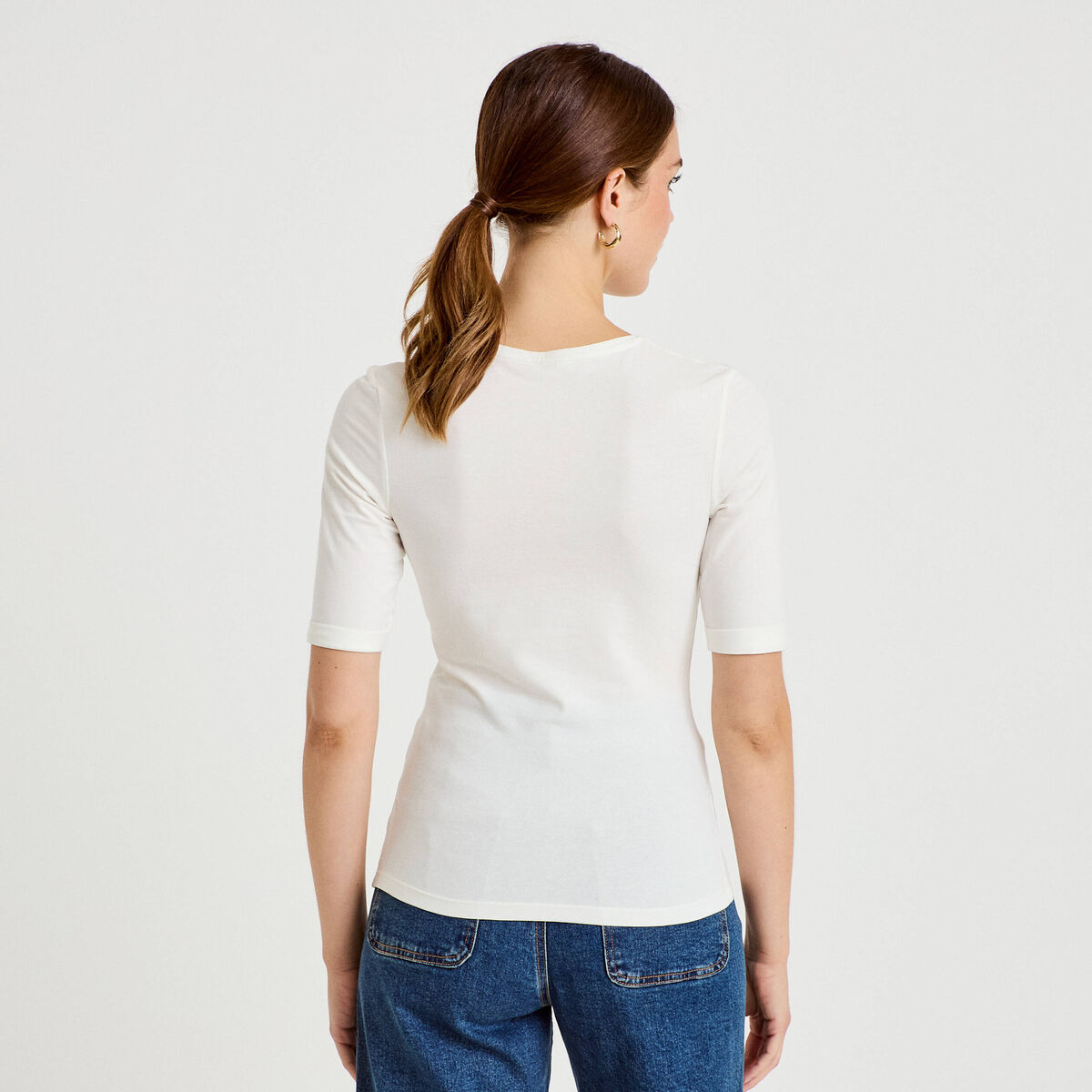 T-shirt ajust&eacute; col rond manches courtes ecru femme