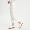 Pantalon carotte bandes satin ecru femme