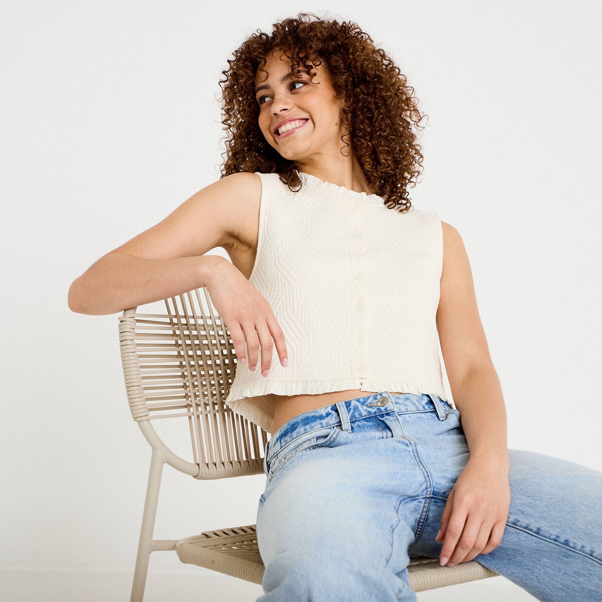 Gilet sans manches col am&eacute;ricain ecru femme
