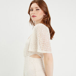 robe longue evasee dentelle ecru femme Robe longue évasée dentelle ecru femme