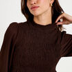 Blouse droite manches longues pliss&eacute;e marron fonc&eacute; femme