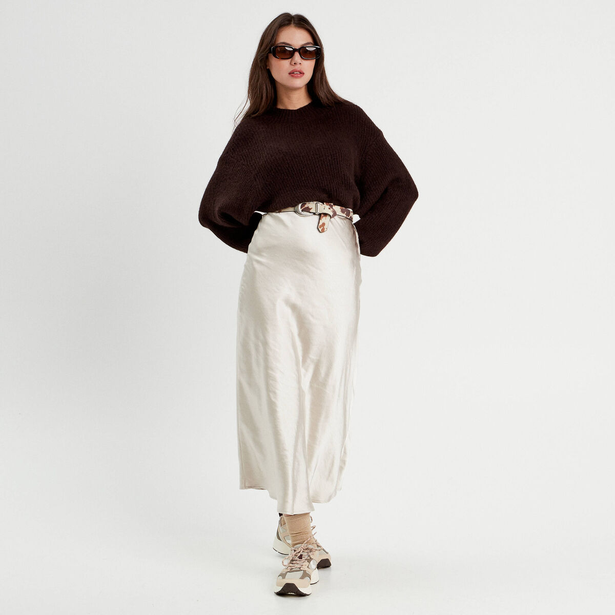 Jupe midi droite satin beige femme