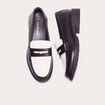 Mocassins vernis crantés ecru femme