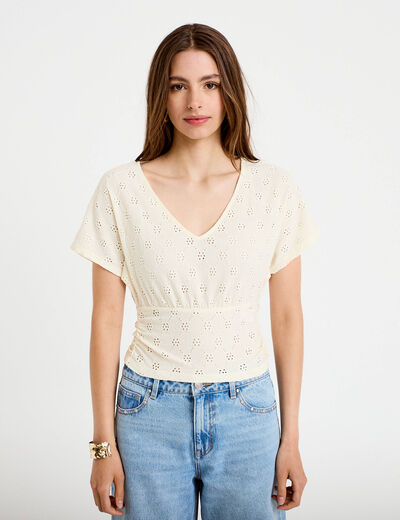 T-shirt ajour&eacute; col v manches courtes ecru femme