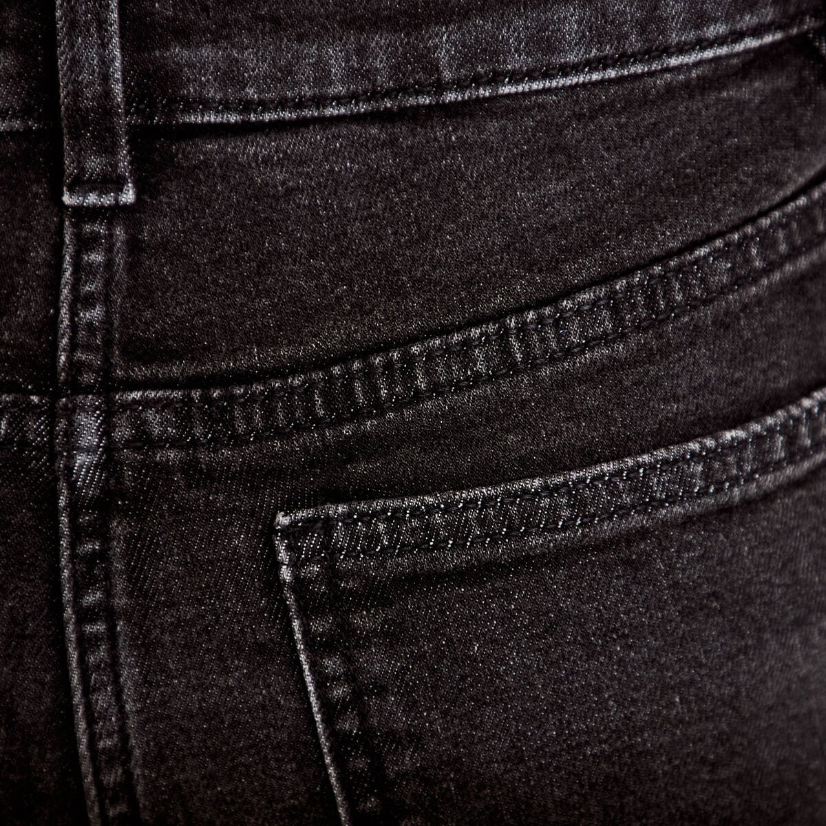 Short slim en jean denim noir femme