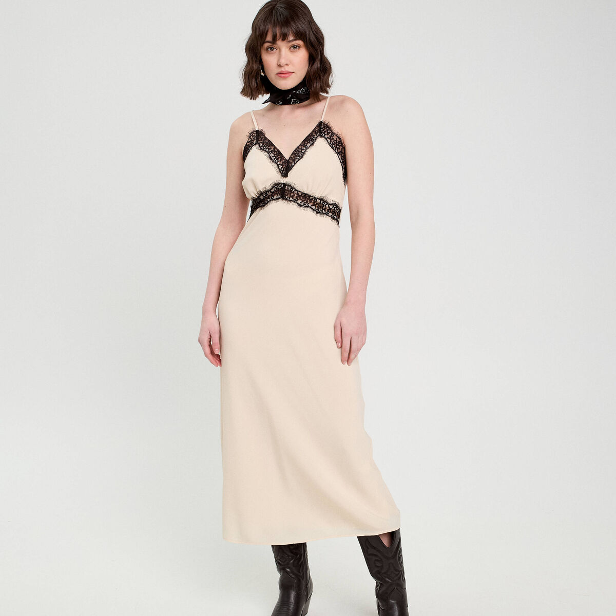 Robe longue ajustée dentelle sable femme
