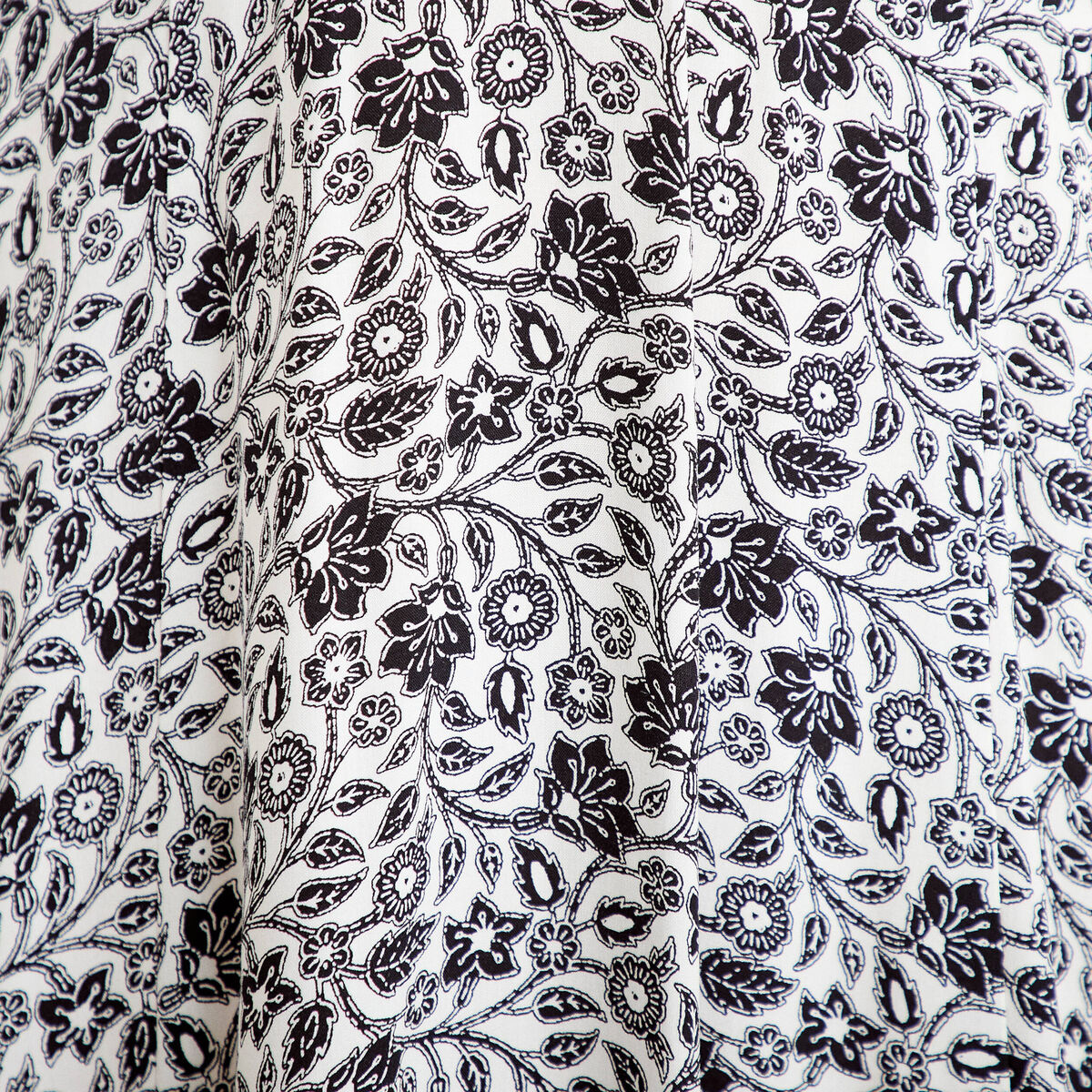 Robe longue d&eacute;collet&eacute; &agrave; fines bretelles blanc femme