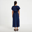 Robe longue &eacute;vas&eacute;e col v satin&eacute;e bleu marine femme